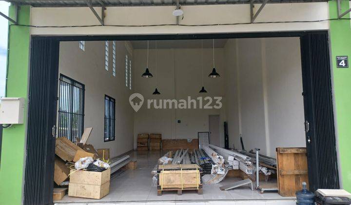 Toko 1 lantai cocok untuk berbagi usaha , seperti gudang , ruko ,kantor , dantempat usaha lainnya  6