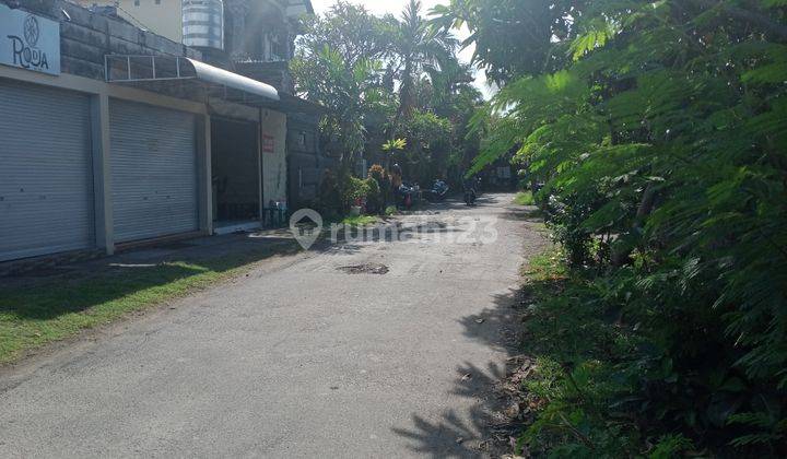 Tanah di daerah panjer dekat ke renon 1
