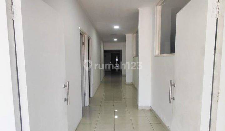 Tempat usaha atau kantor di area panjer  4