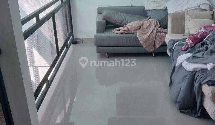 Rumah minimalis 2 lantai di area pedungan  2