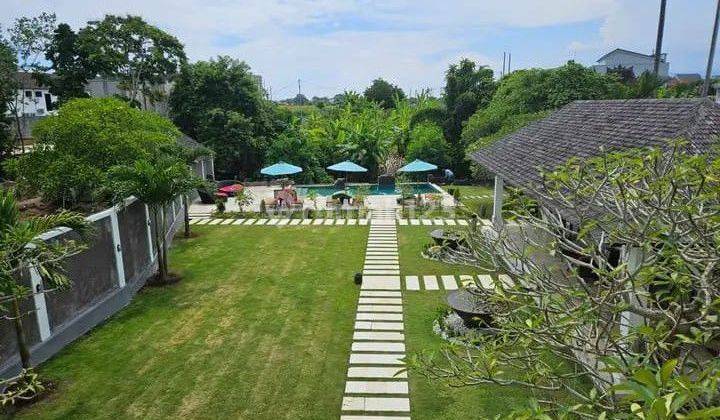 House in the Canggu area near the beach in the Villa neighborhood 1