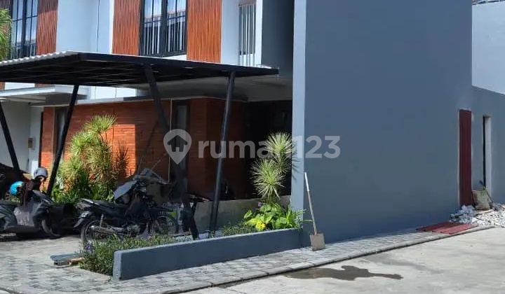 Rumah One Gate System Ada Club House 2