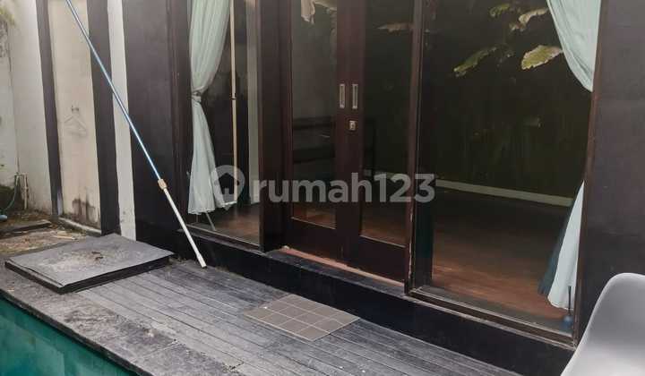 Rumah Di Sewakan Dikerobokan Utara Dekat Kegatsu Ba3rumah Di Area Kerobokan Area Rumah.di.area Kerobokan Kaja Dekat Ke Gatsu Berumah Di Areakerobokan Kaje Semi Furnish  2