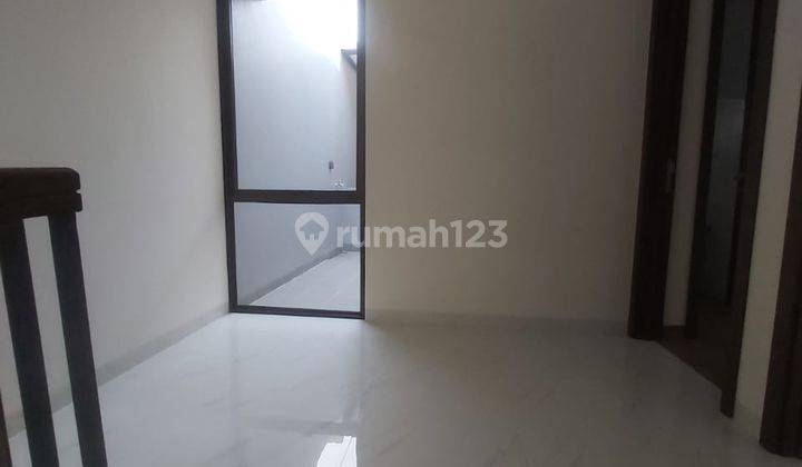 Disewakan Rumah  Suvarna Sutera Cluster Dakota Datura 3