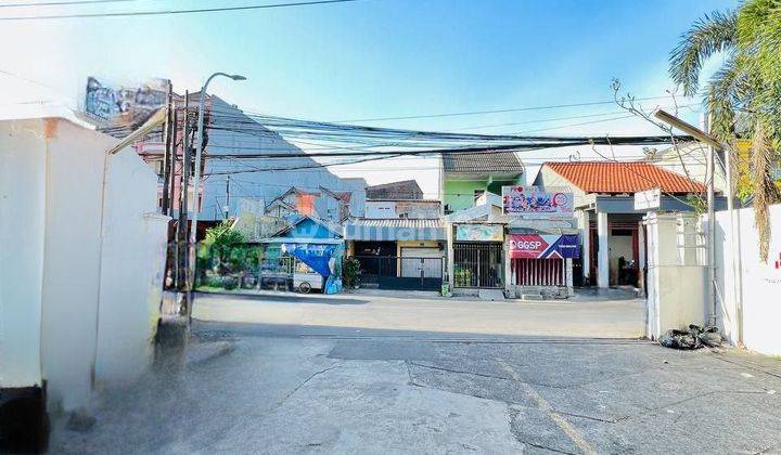 Dijual Rumah + Kos Komersil di Jalan Siwalankerto 2