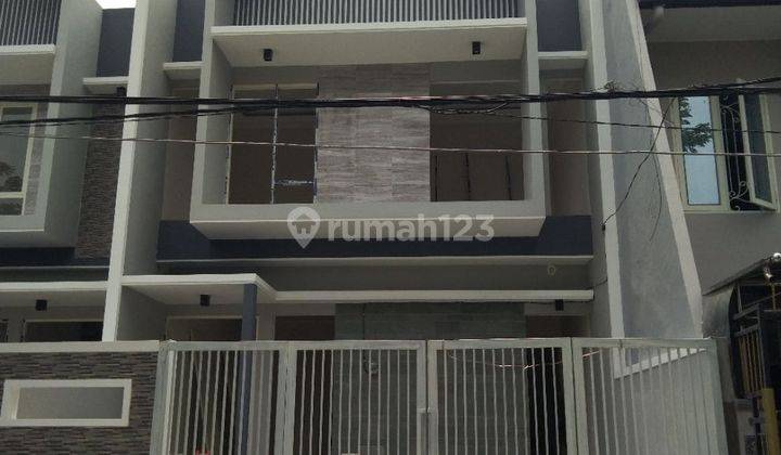 Dijual Rumah Baru Manyar Tirtomoyo 2