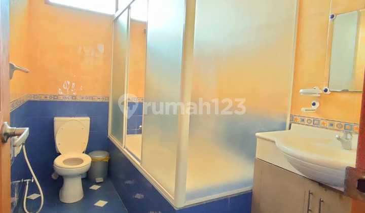Dijual Rumah Asri Tanah Luas Harga Dibawah Pasaran Area Pejaten 11