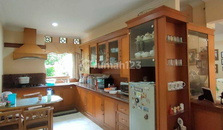 Dijual Rumah Asri Tanah Luas Harga Dibawah Pasaran Area Pejaten 12