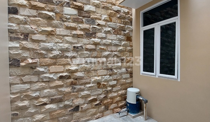 Dijual Cepat Rumah Baru Dalam Komplek Pondok Kelapa 11