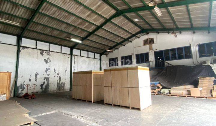 Harga Dibawah NJOP Bangunan Komersil EX Gudang Di Saharjo 3