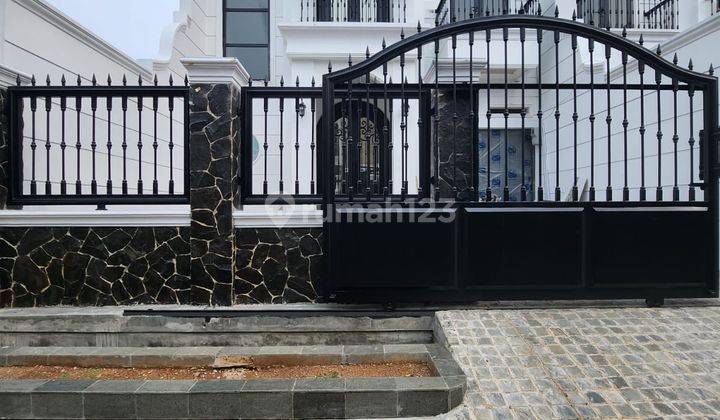 Rumah & Mewah Design Classic Area Cempaka Putih 2