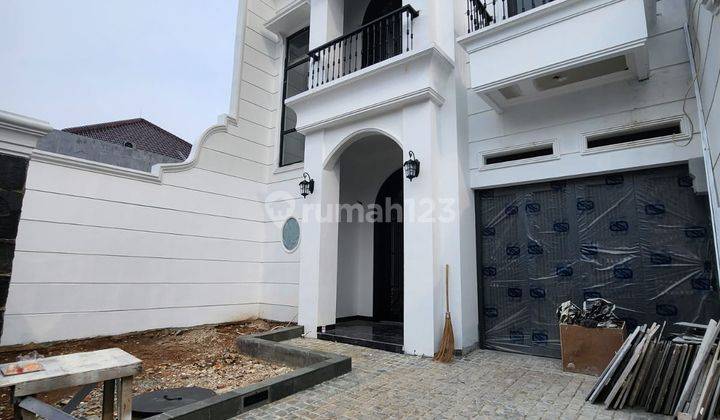 Rumah & Mewah Design Classic Area Cempaka Putih 3