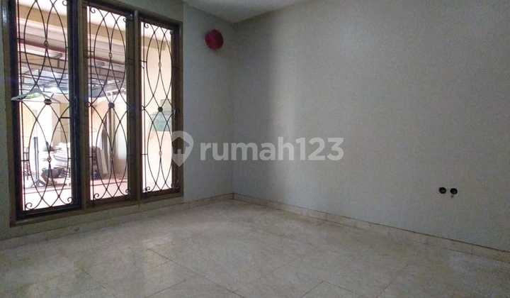 Dijual Rumah Single House Halaman Luas Di Kalibata 12