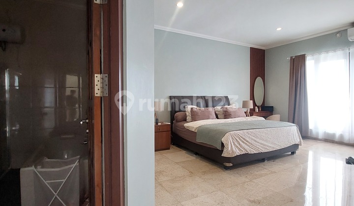 Dijual Rumah Cantik & Terawat Dalam Komplek Cipinang Jaya 13