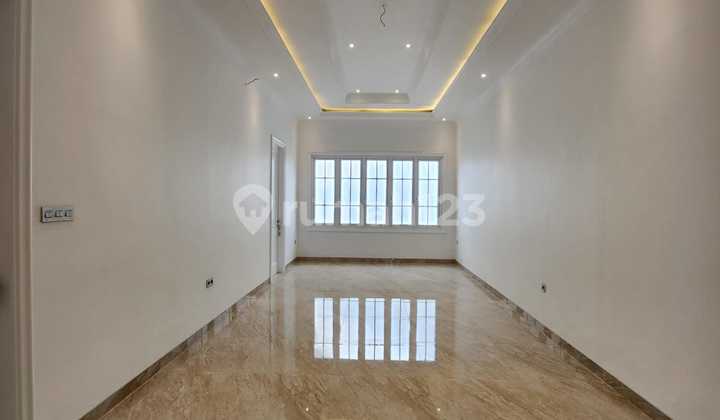 Rumah & Mewah Design Classic Area Cempaka Putih 14