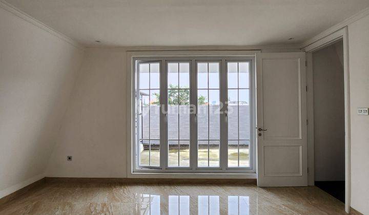 Rumah & Mewah Design Classic Area Cempaka Putih 20