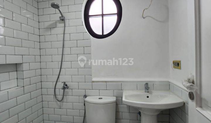 Rumah & Mewah Design Classic Area Cempaka Putih 23