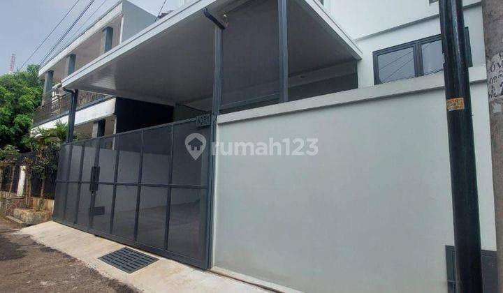 Rumah Baru Lokasi Strategis Dalam Komplek Area Pondok Kopi 2