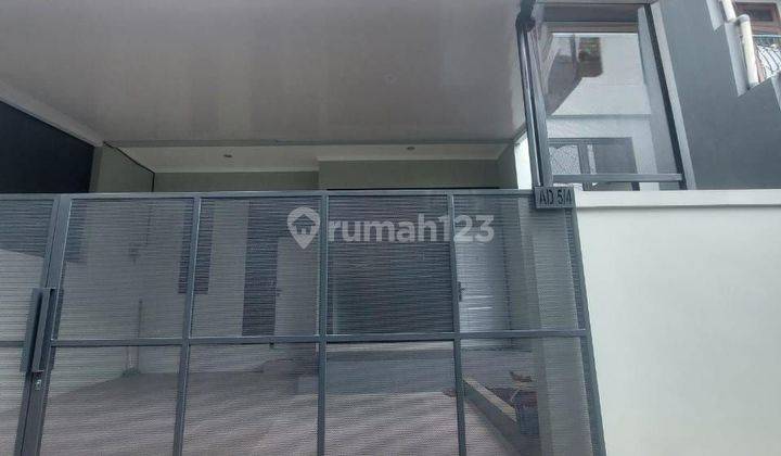 Rumah Baru Lokasi Strategis Dalam Komplek Area Pondok Kopi 1