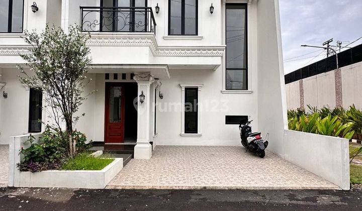 Dijual Rumah Baru Design Classic Dalam Cluster Di Pondok Gede 1