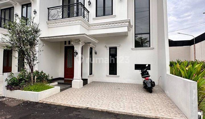 Dijual Rumah Baru Design Classic Dalam Cluster Di Pondok Gede 2