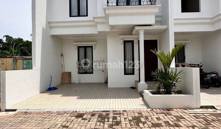 Dijual Rumah Baru Design American Classic Di Jatikramat  1