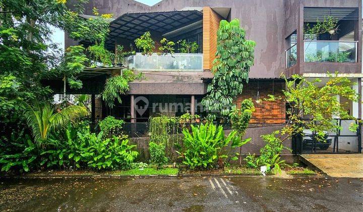 Dijual Rumah Cantik Design Industrial Tropical Area Bintaro Jaya 2