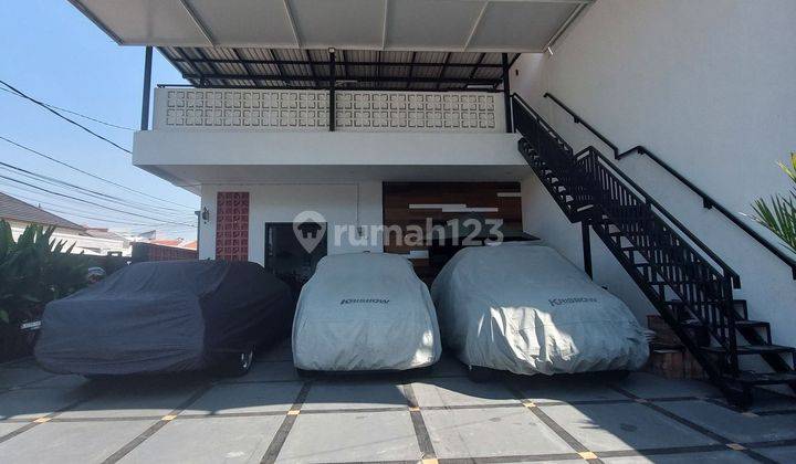 Dijual Cepat Rumah Tumbuh Cocok Untuk Usaha, Kantor Atau Showroom 2