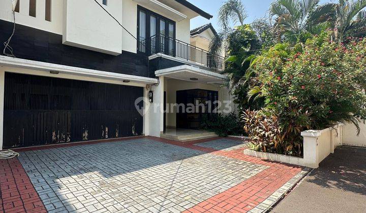 Dijual Rumah Secondary Lingkungan Tenang & Asri Di Kemang 2