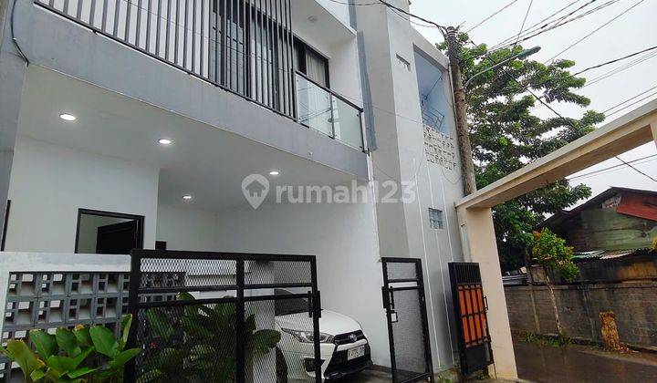 Rumah Cantik Full Furnish Dalam Cluster Dekat Lrt Ciracas 2