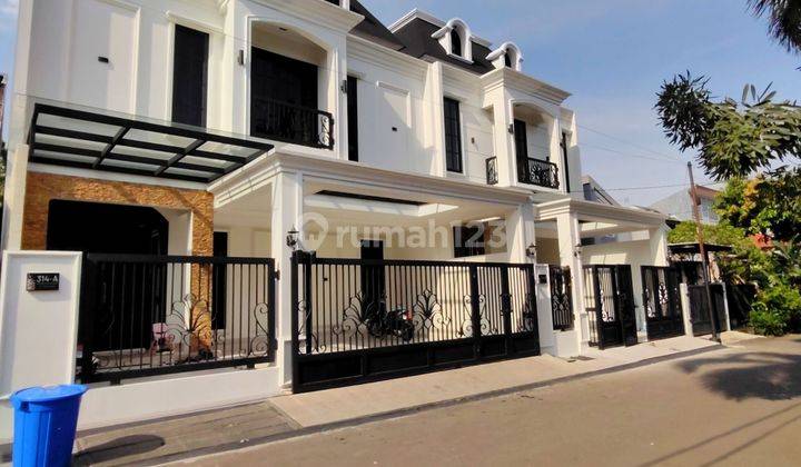 Dijual Rumah Baru Design Classic Dalam Komplek Mega Cinere 2