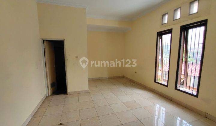 DISEWA RUMAH MURAH 2 LANTAI DI CONDET JAKARTA TIMUR 8