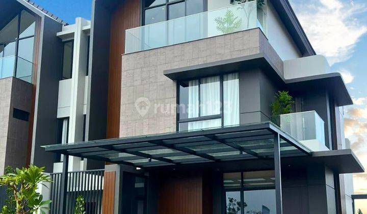 Rumah Lebar 7 Vancia Summarecon Crown Gading 1