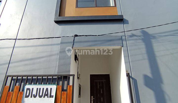 Termurah Dekat Rscm Rumah 2,5LT + Rooftop Di Paseban Salemba Jakarta Pusat 1