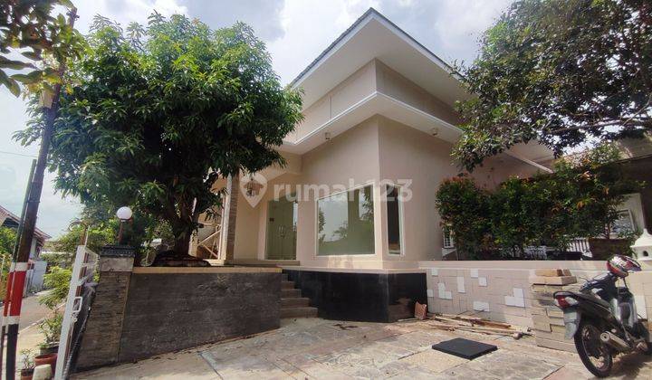 Rumah  Di Jalan Tengger 1