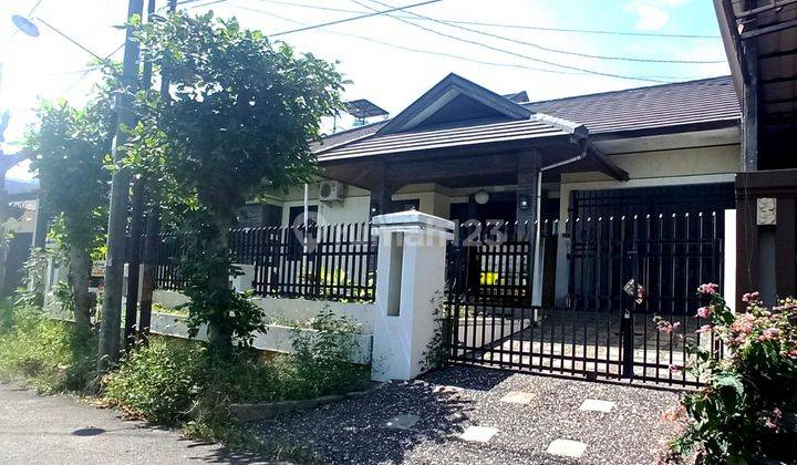 Rumah DEKAT AKPOL,LINGKUNGAN ELIT,kondisi Bagus  1