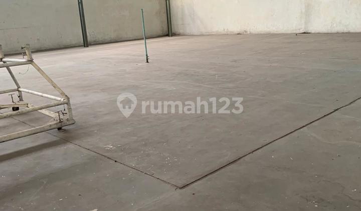 Gudang Bonus Toko di Wolter Monginsidi Akses Kontainer 2