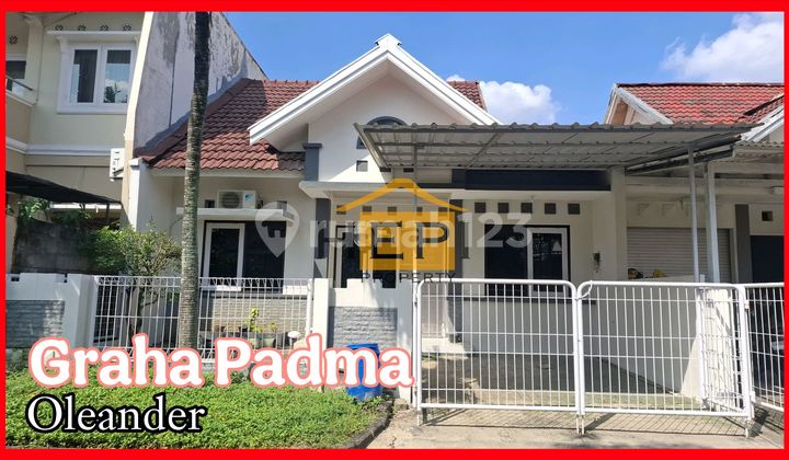 Beautiful House in Graha Padma Near Karangturi 1