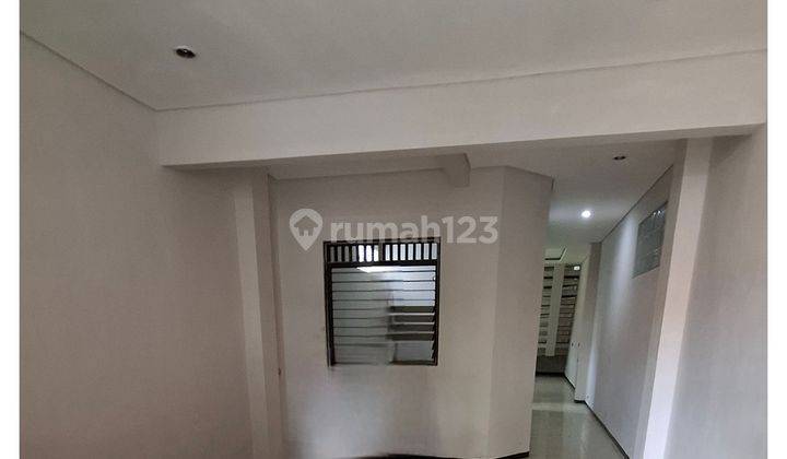 Rumah 2.5lt Di Jl.raya Pedalangan ,siap Pakai 2