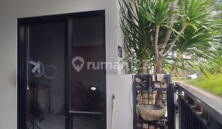 Beautiful House in Pedurungan Housing Estate Ready to Use 2