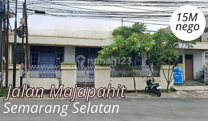 Rumah Orientasi Tanah Di Jalan Utama, Dekat Pusat Kota 1