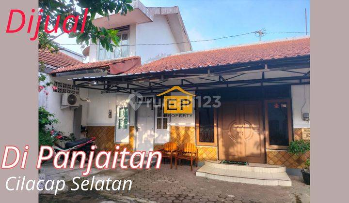 Rumah 50m Ke Jl. Di Panjaitan Halaman Luas 1