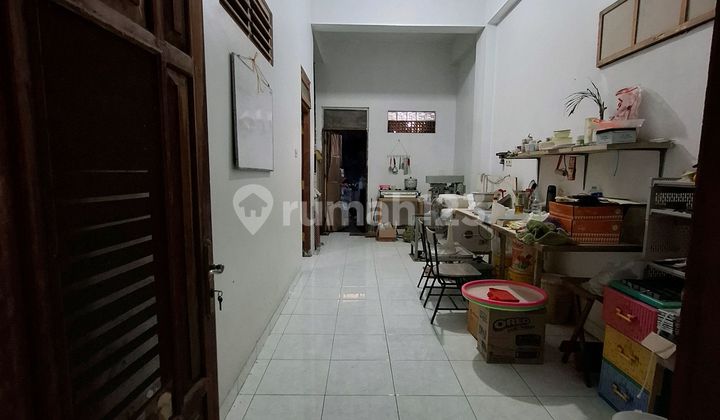 Residential House & Swiftlet Bird House in Front of the Market 2