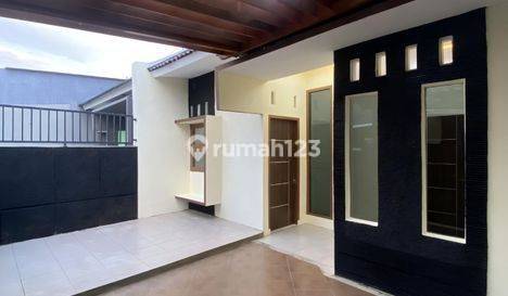 Rumah Bagus,murah,300m Ke Jalan Woltermonginsidi 2