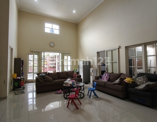 Nice House in Graha Padma Near Karangturi 2