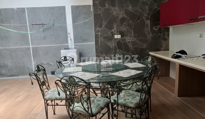 Beautiful Furnished House in Graha Padma Near Karangturi 2