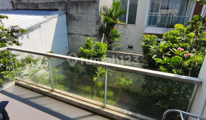 Rumah Jual Murah di Bsb Ivy Park Furnish 2