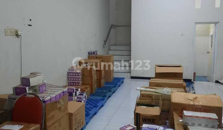 Affordable Ready-to-Use Shop House in Tembalang Near Undip 2