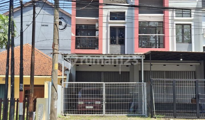 Affordable Ready-to-Use Shop House in Tembalang Near Undip Affordable Ready-to-Use Shop House in Tembalang Near Undip