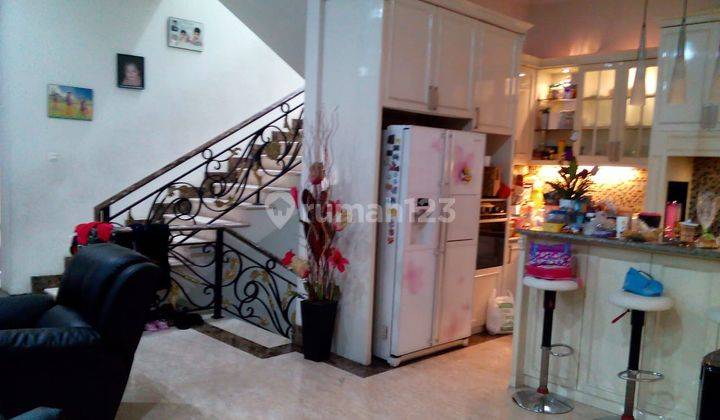 Rumah Super Cantik Daan Mogot Baru Luas 200 Dgn 3.5 Lantai Ada 7 Kt , Furnished 2